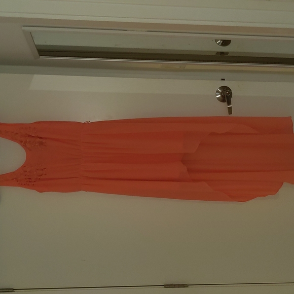 Coral high-low embroidered dress - Picture 4 of 7